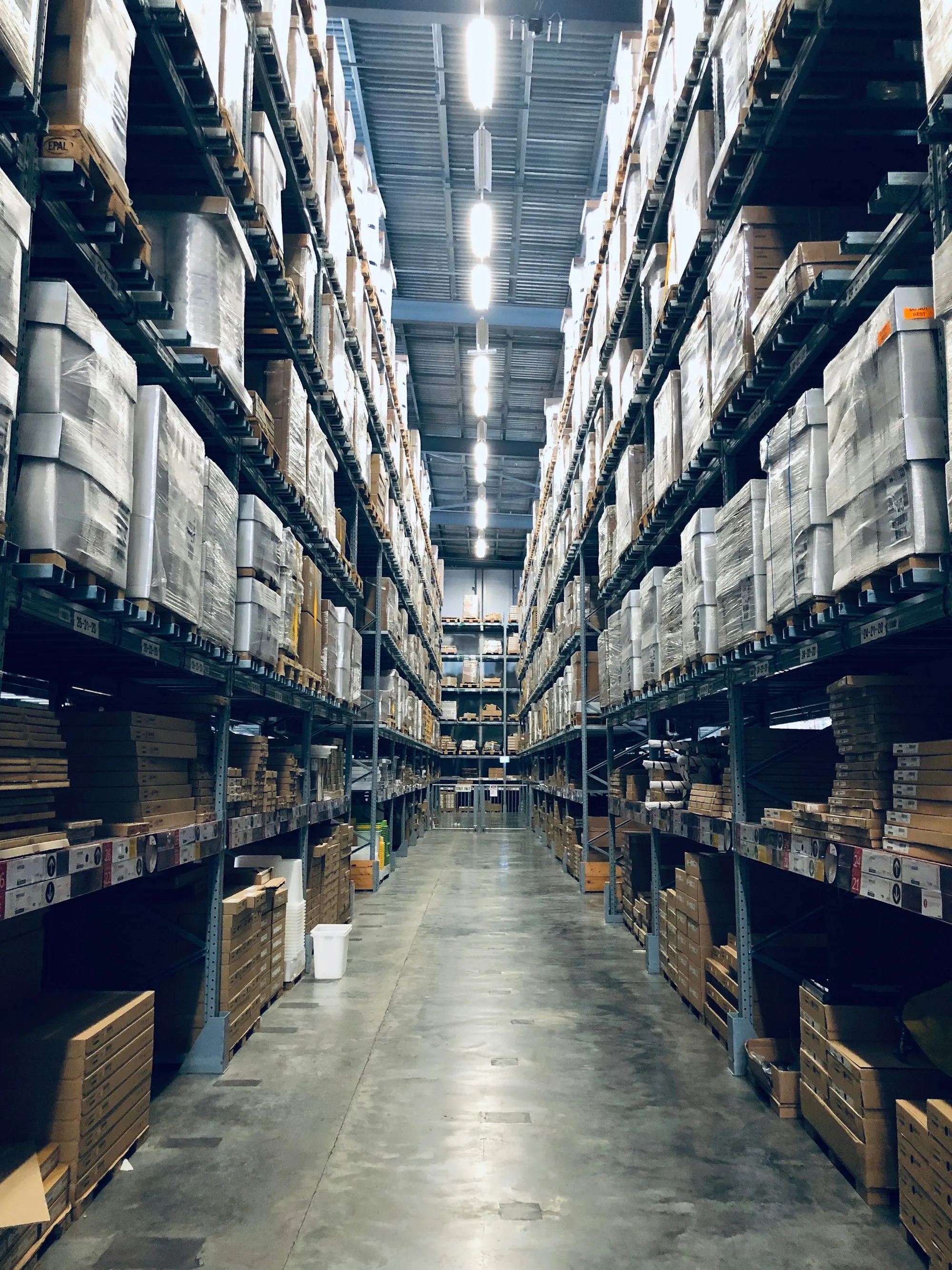 ind-logistics.webp