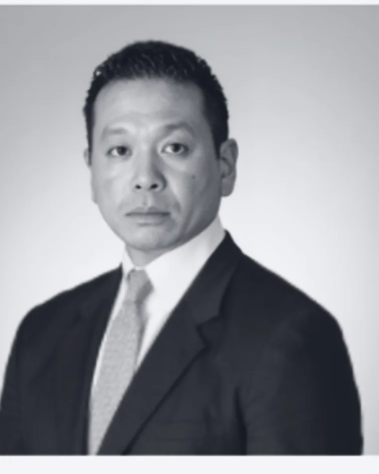 team-takashi.webp